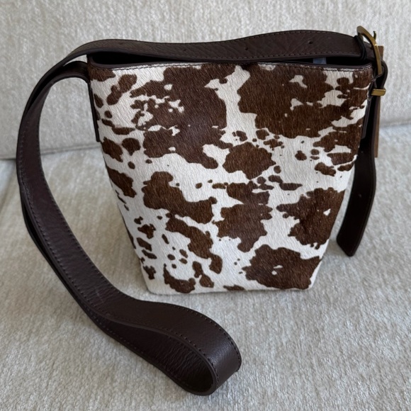 Margot New York Kaye Mini Bucket Crossbody Cowhide Shoulder Bag - Picture 3 of 13